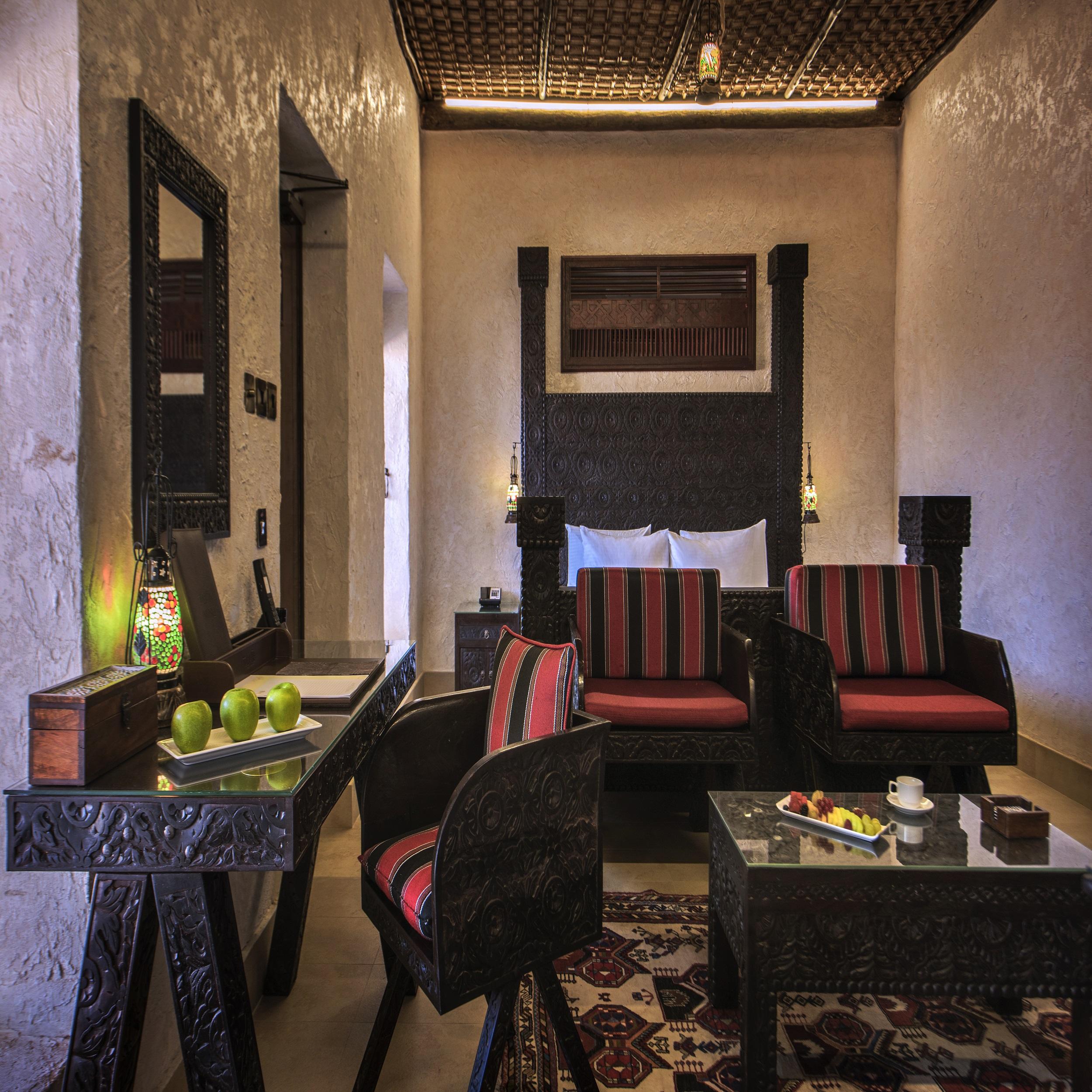 Telal Resort Al Ain Buitenkant foto A suite at the resort