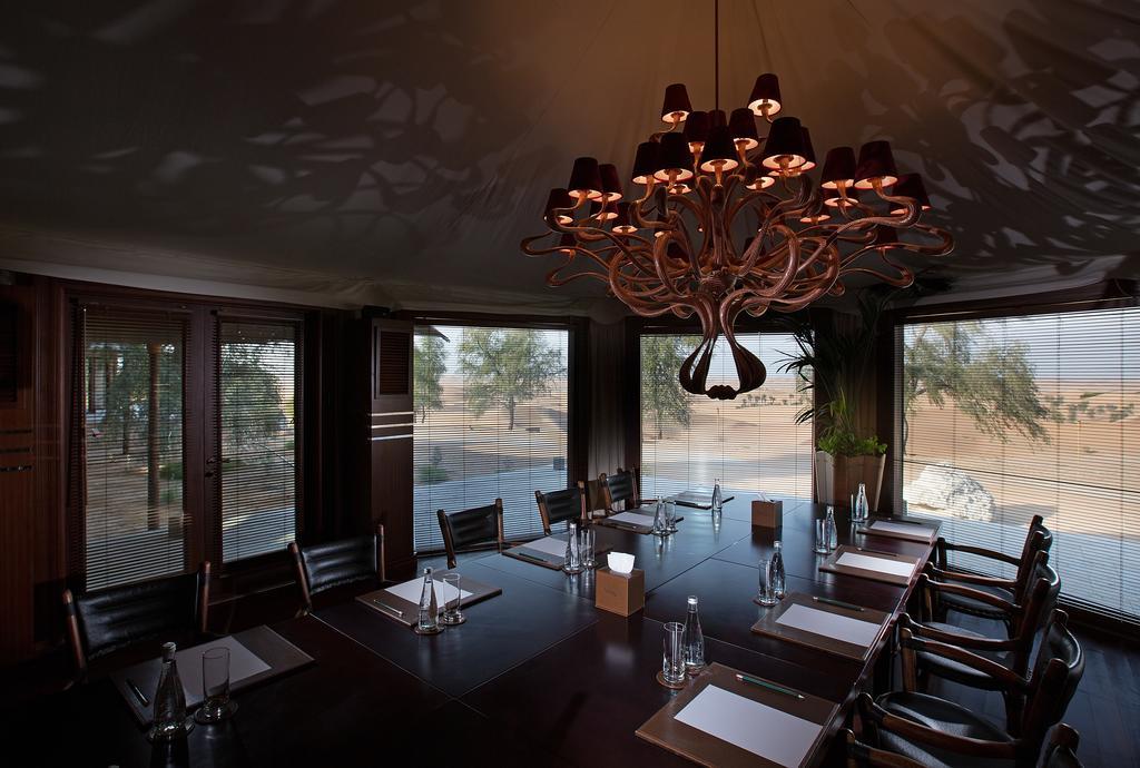 Telal Resort Al Ain Buitenkant foto The interior of the restaurant