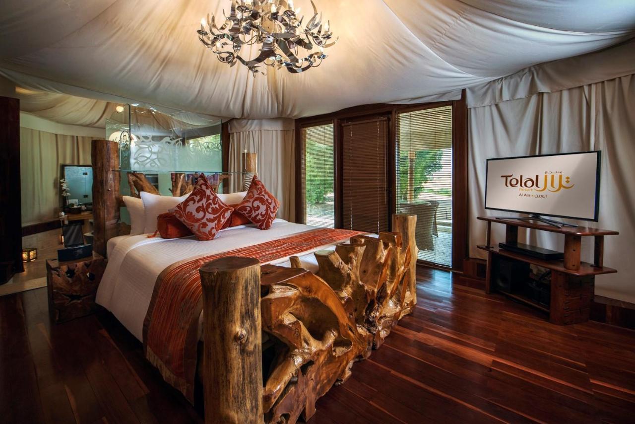 Telal Resort Al Ain Buitenkant foto A bedroom at the resort