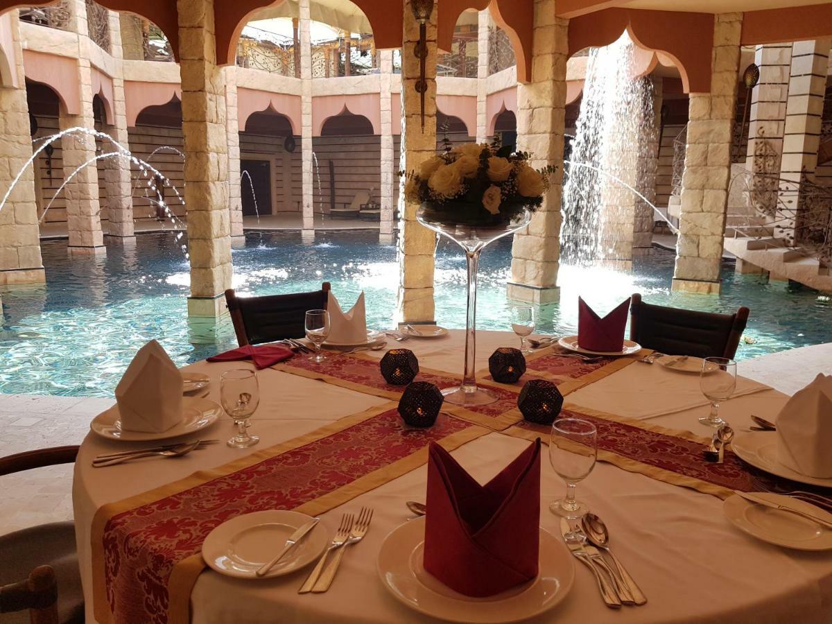 Telal Resort Al Ain Buitenkant foto The Royal Mirage Hotel